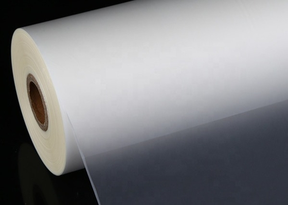Good price 20mic 3600m Matte BOPP Book Covering Thermal Lamination Film Roll With EVA Glue สําหรับเครื่องเลมิน ออนไลน์