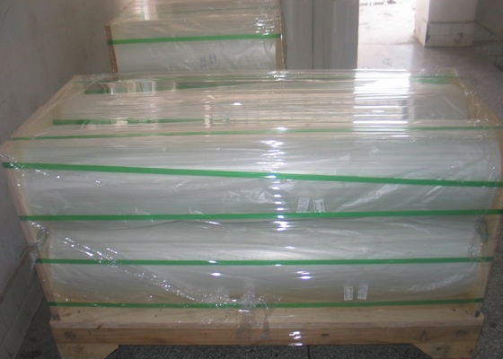 Good price 2500m x 16μm หนังความร้อน PET ที่เคลือบก่อนสําหรับการแปรรูปโลโก้แบบสแตมป์ร้อน ประเภทการบวก 120-180C ออนไลน์