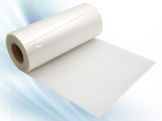 Good price ผงหนัง PET Lamination กล่องปกป้องสว่าง 4000m 27mic ออนไลน์